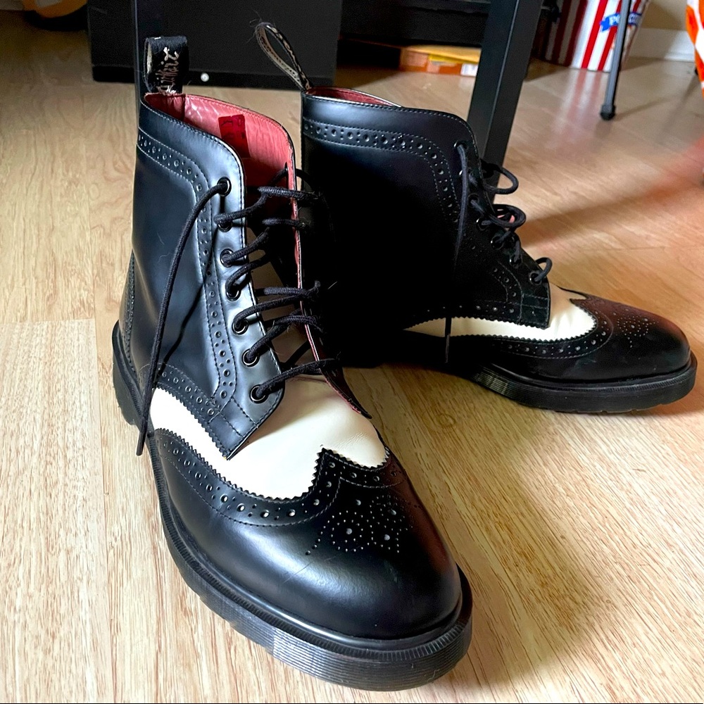 LIMITED EDITION two toned wingtip high top doc martens!